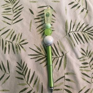 Beadable pen